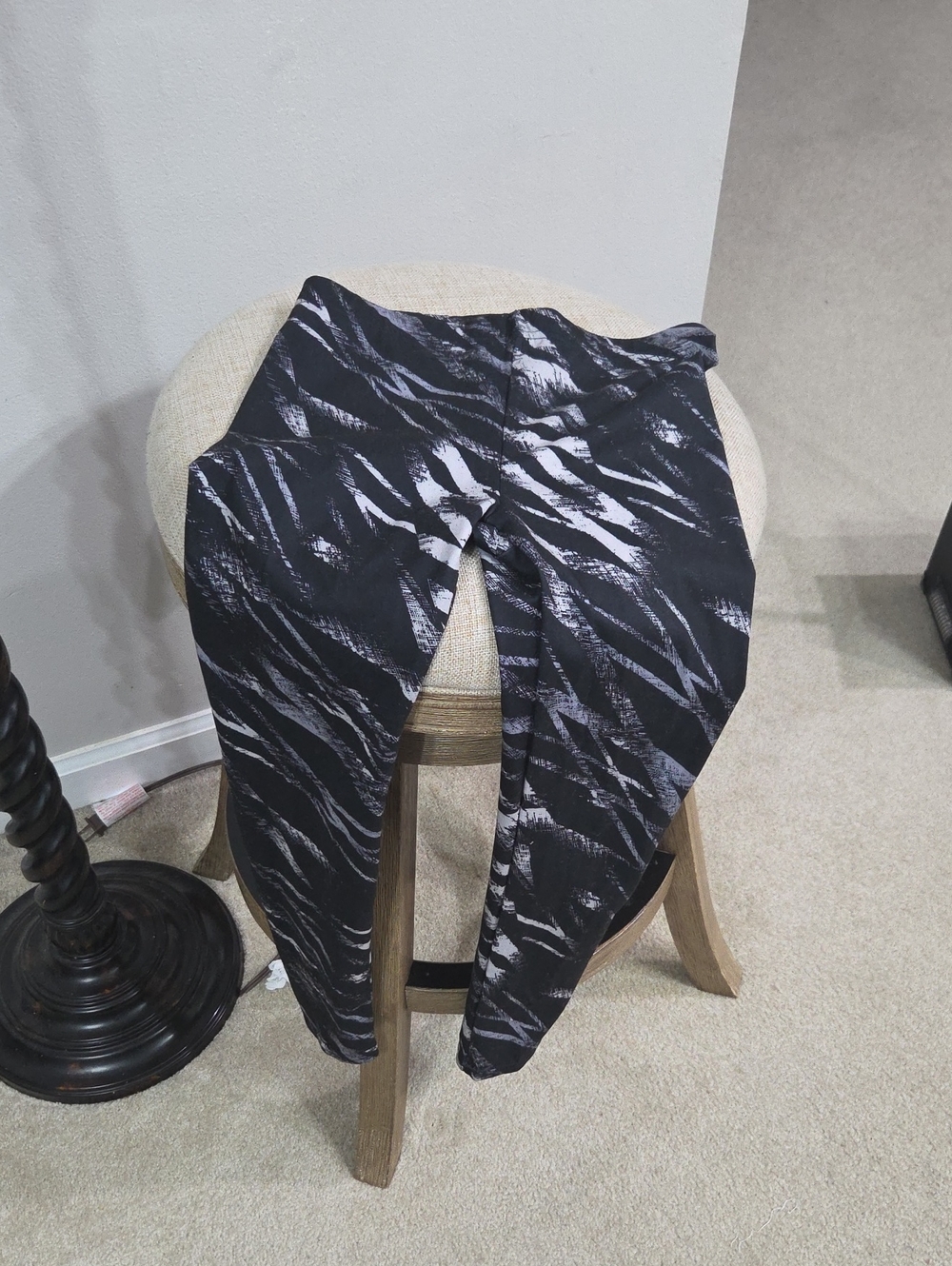 Kids Black & Gray Patterned Leggings